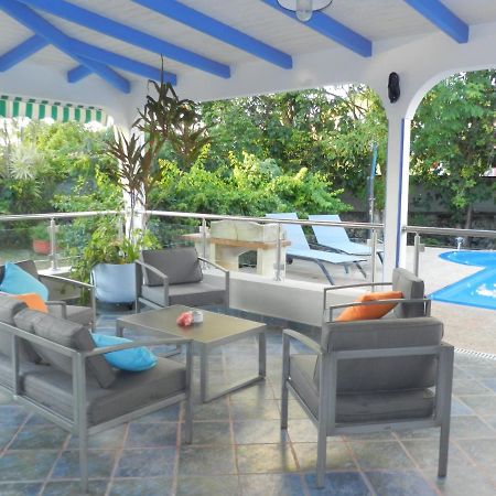 Villa Le Bord Bleu Le Moule Exterior photo